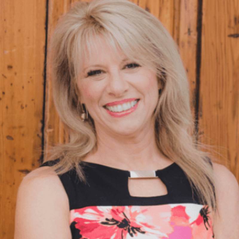 Kashbox Coaching SANDRA LEIGH Coach